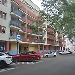 アパート B & S - Free Garage Parking *