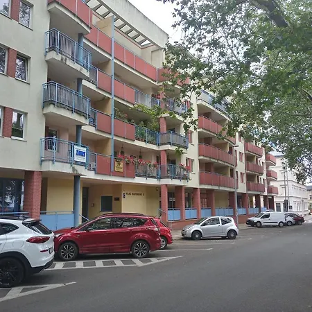 Lejlighed B & S - Free Garage Parking *