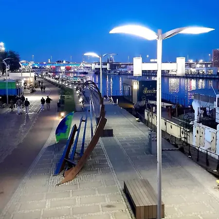 B & S - Free Garage Parking 公寓 *