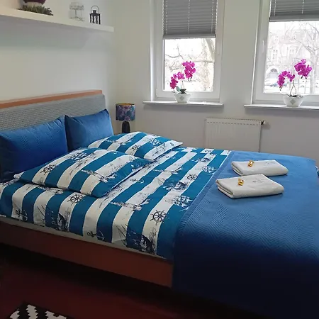 B & S - Free Garage Parking Apartman Szczecin