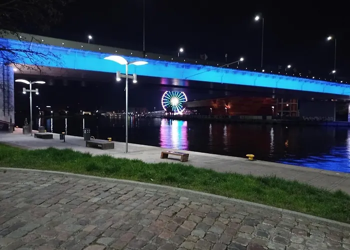 B & S - Free Garage Parking Στσέτσιν