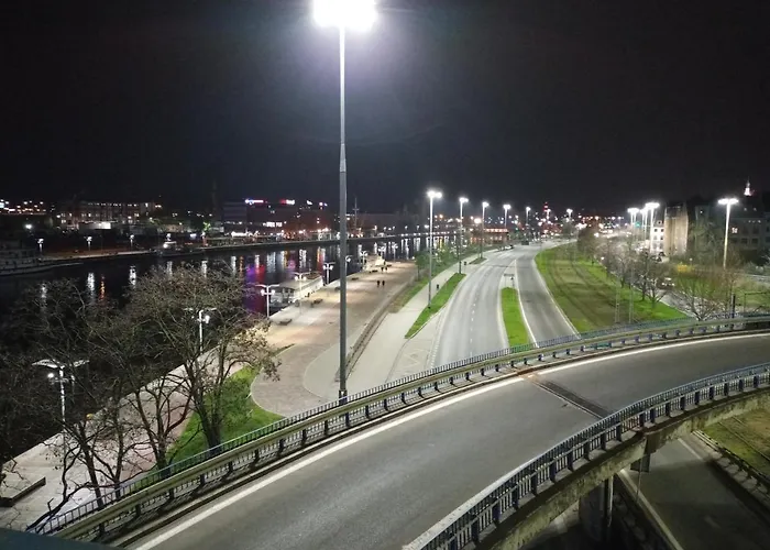 B & S - Free Garage Parking * Στσέτσιν