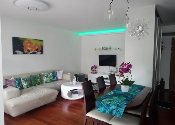 B & S - Free Garage Parking * Στσέτσιν