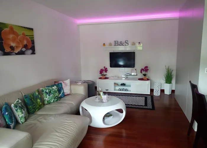 B & S - Free Garage Parking Διαμέρισμα Στσέτσιν